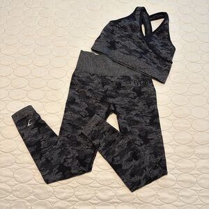 Gymshark Black and Gray Camo Leggings Set